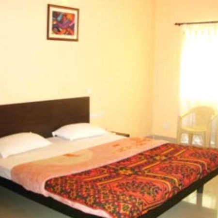 Hotel Balaji Calangute Resort Exteriör bild